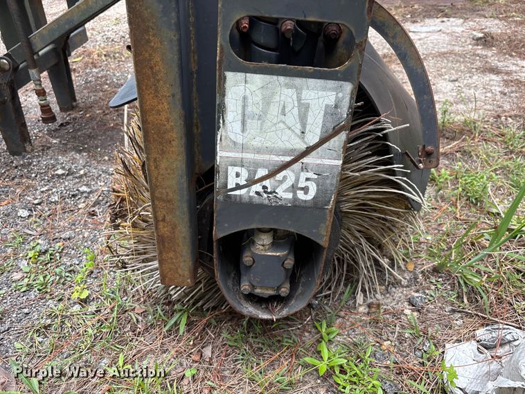 image for item DU6377 2004 Caterpillar IT28G wheel loader
