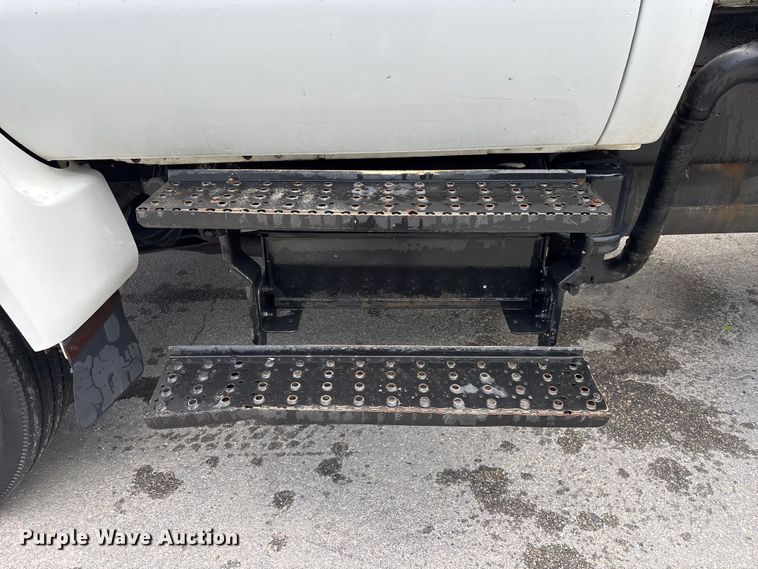 image for item DU6378 2006 Ford F750 Super Duty water truck
