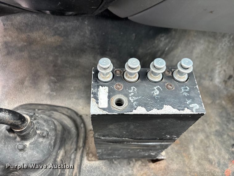 image for item DU6378 2006 Ford F750 Super Duty water truck
