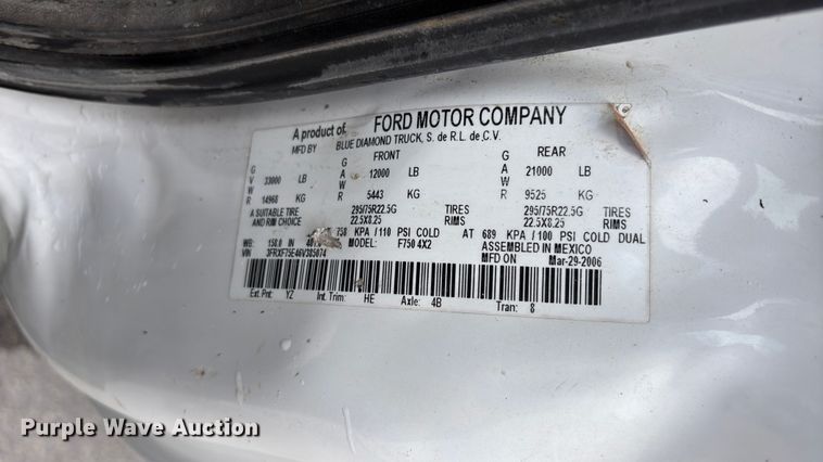 image for item DU6378 2006 Ford F750 Super Duty water truck