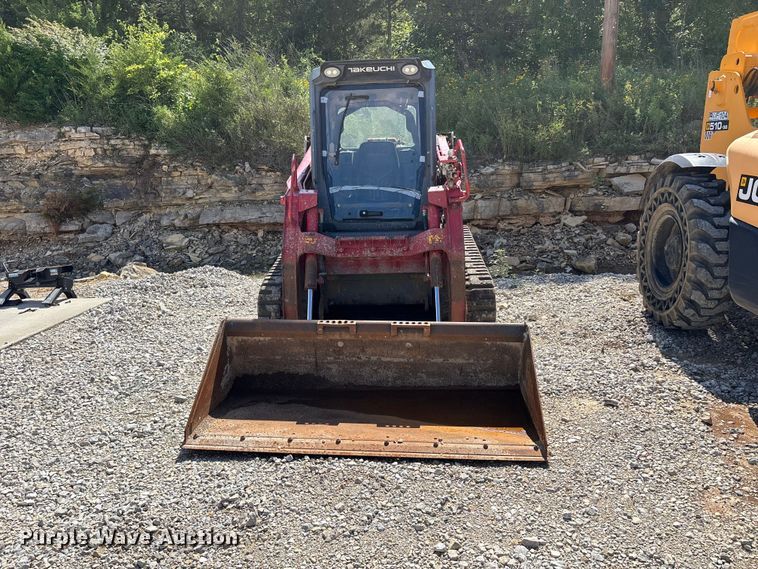 image for item DV4389 2020 Takeuchi TL12R2 tracked skid steer loader