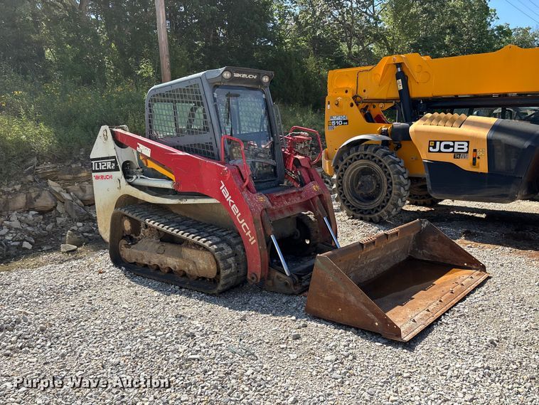 image for item DV4389 2020 Takeuchi TL12R2 tracked skid steer loader