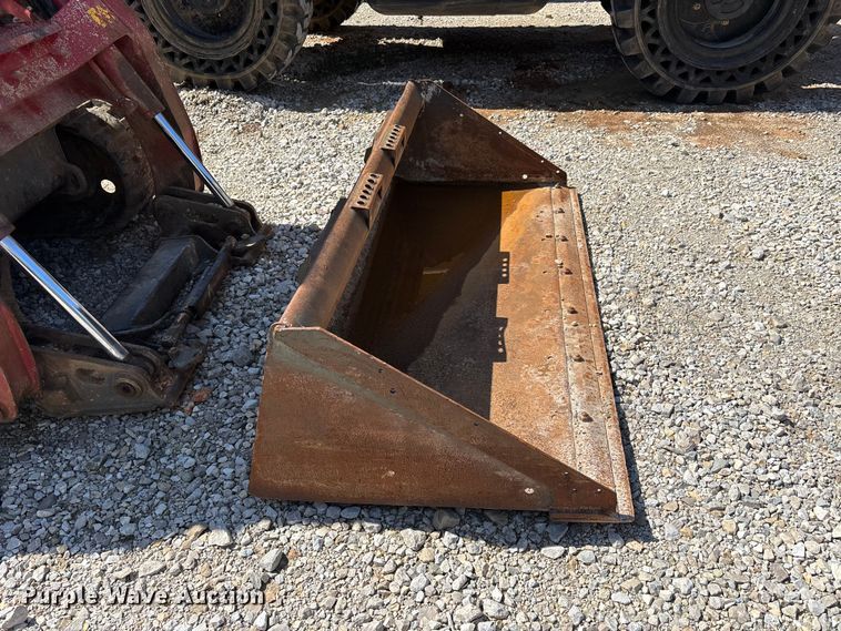 image for item DV4389 2020 Takeuchi TL12R2 tracked skid steer loader