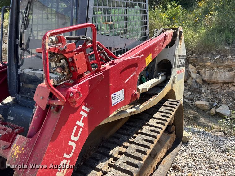 image for item DV4389 2020 Takeuchi TL12R2 tracked skid steer loader