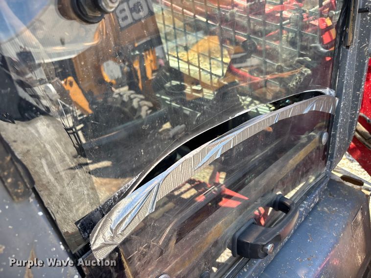 image for item DV4389 2020 Takeuchi TL12R2 tracked skid steer loader