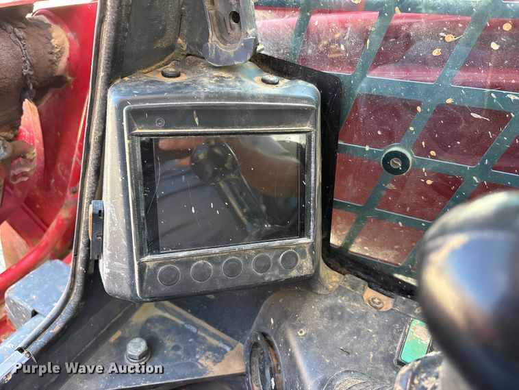 image for item DV4389 2020 Takeuchi TL12R2 tracked skid steer loader