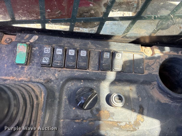 image for item DV4389 2020 Takeuchi TL12R2 tracked skid steer loader