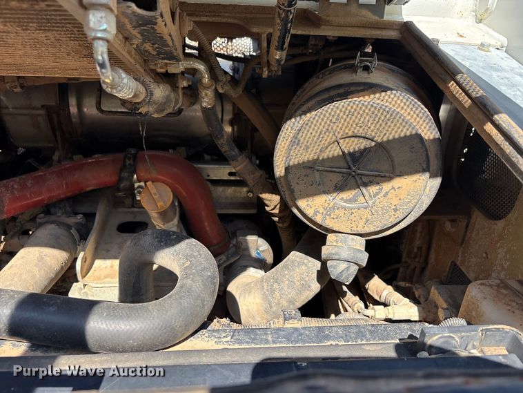 image for item DV4389 2020 Takeuchi TL12R2 tracked skid steer loader