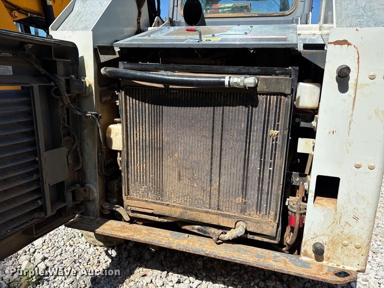image for item DV4389 2020 Takeuchi TL12R2 tracked skid steer loader