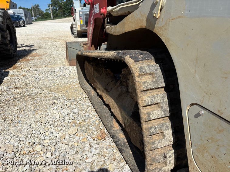 image for item DV4389 2020 Takeuchi TL12R2 tracked skid steer loader