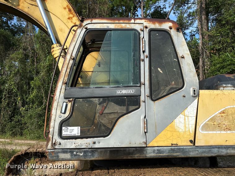 image for item EA7326 1996 Kobelco SK270LC Mark IV excavator