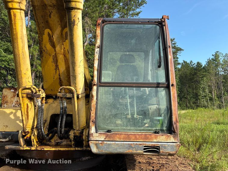 image for item EA7326 1996 Kobelco SK270LC Mark IV excavator