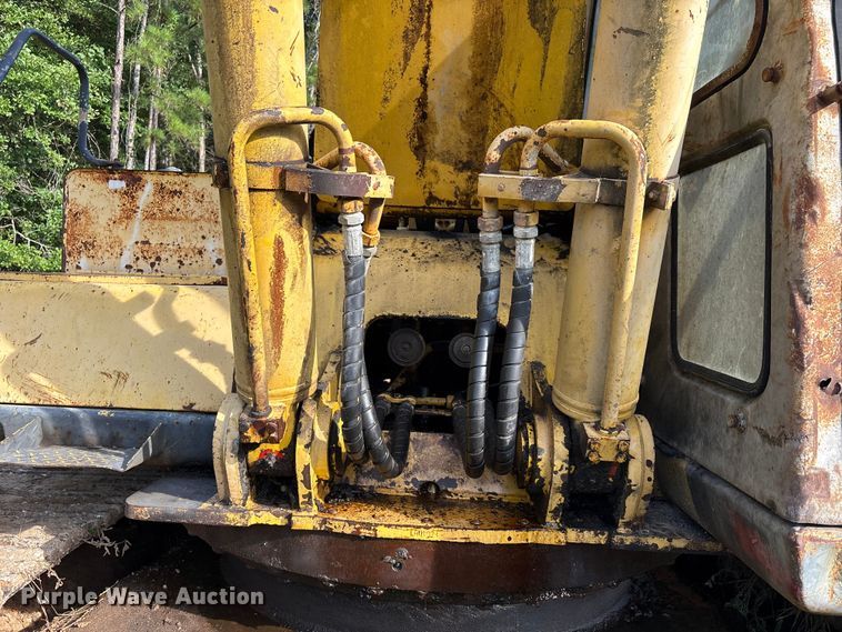 image for item EA7326 1996 Kobelco SK270LC Mark IV excavator
