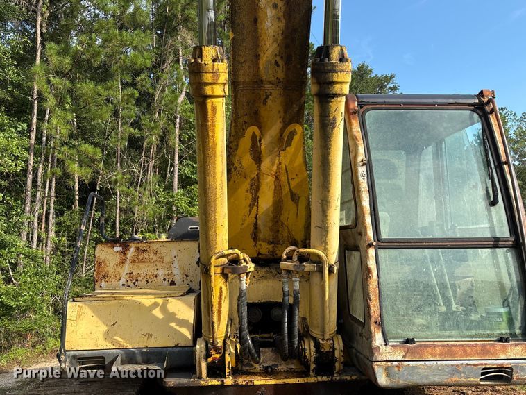 image for item EA7326 1996 Kobelco SK270LC Mark IV excavator