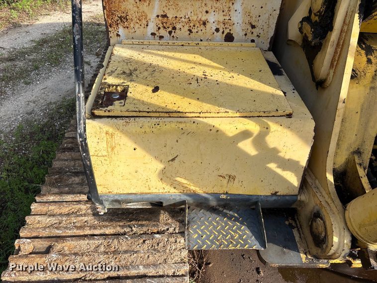 image for item EA7326 1996 Kobelco SK270LC Mark IV excavator