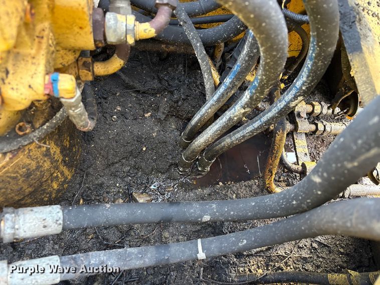image for item EA7326 1996 Kobelco SK270LC Mark IV excavator