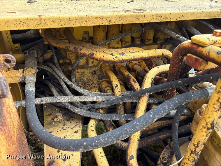 image for item EA7326 1996 Kobelco SK270LC Mark IV excavator