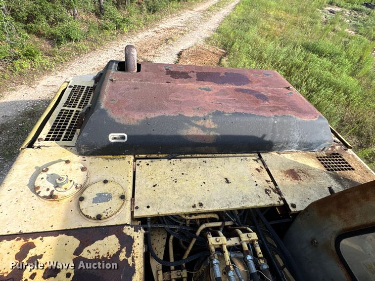 image for item EA7326 1996 Kobelco SK270LC Mark IV excavator