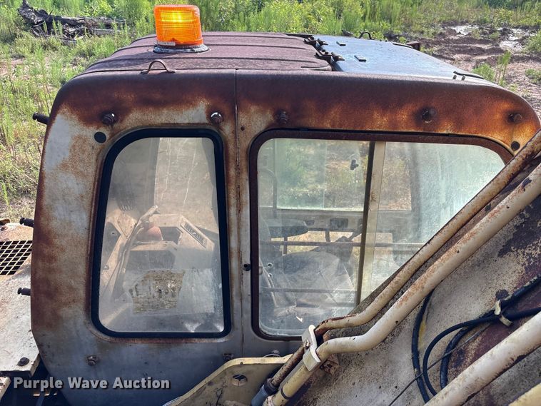 image for item EA7326 1996 Kobelco SK270LC Mark IV excavator