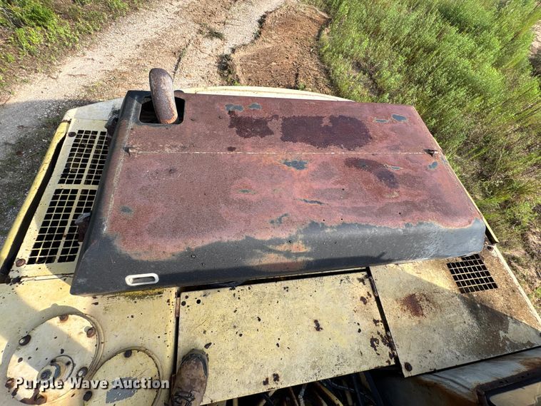 image for item EA7326 1996 Kobelco SK270LC Mark IV excavator