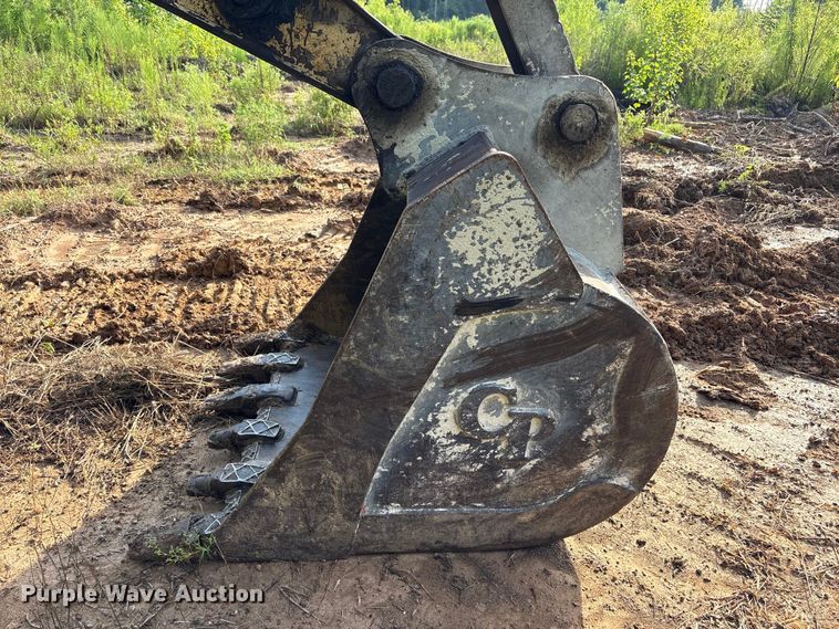 image for item EA7326 1996 Kobelco SK270LC Mark IV excavator