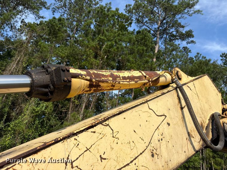 image for item EA7326 1996 Kobelco SK270LC Mark IV excavator