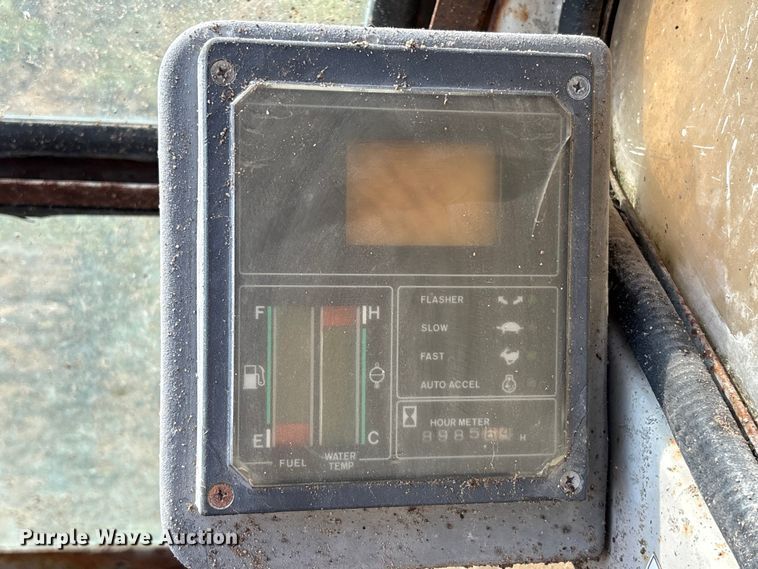 image for item EA7326 1996 Kobelco SK270LC Mark IV excavator