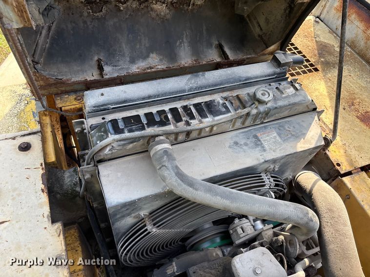 image for item EA7326 1996 Kobelco SK270LC Mark IV excavator