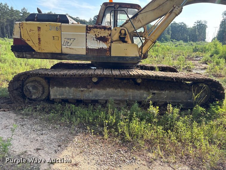 image for item EA7326 1996 Kobelco SK270LC Mark IV excavator