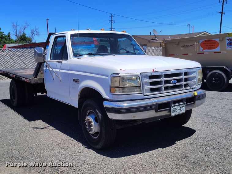 image for item ED0164 1997 Ford F450 Super Duty flatbed truck