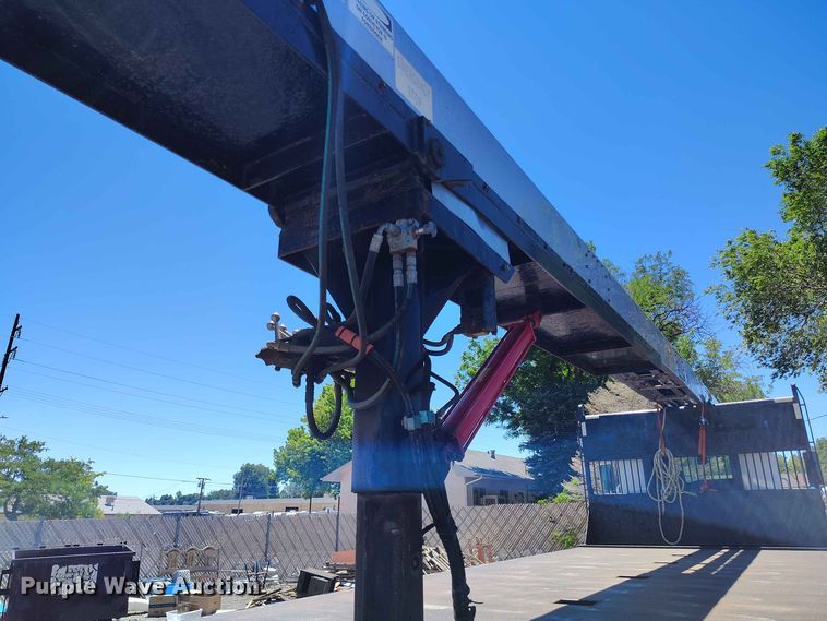 image for item ED0165 2009 Kenworth T370 shingle conveyor truck