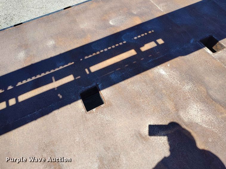 image for item ED0165 2009 Kenworth T370 shingle conveyor truck