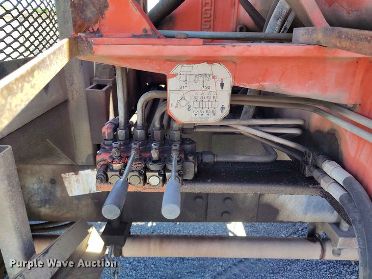 image for item ED0167 1998 Ford LT9000 crane truck