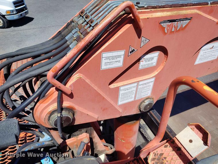 image for item ED0167 1998 Ford LT9000 crane truck