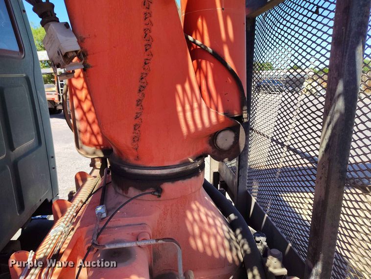 image for item ED0167 1998 Ford LT9000 crane truck