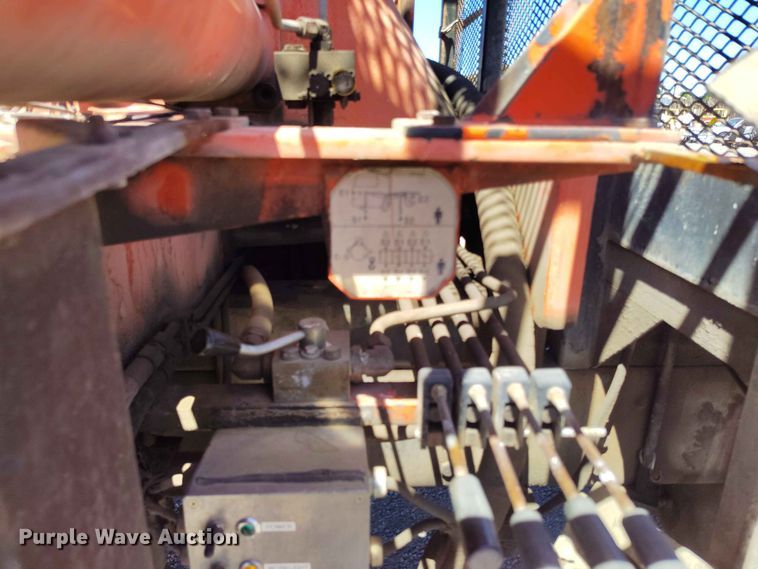 image for item ED0167 1998 Ford LT9000 crane truck