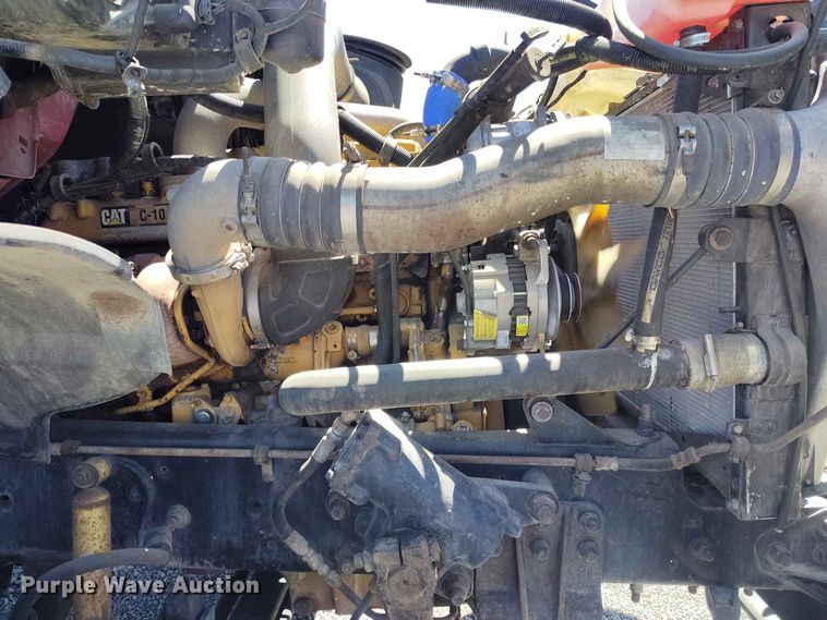 image for item ED0167 1998 Ford LT9000 crane truck