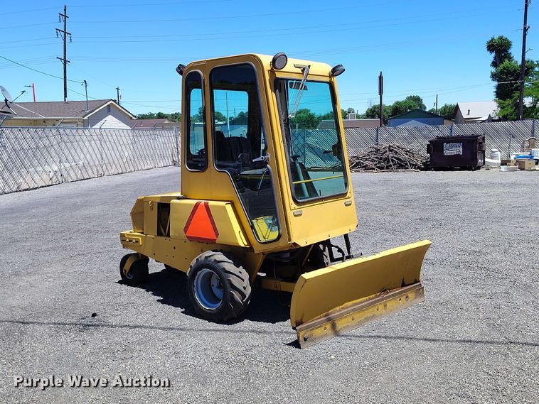 image for item ED0169 2000 Hustler 925008 lawn mower