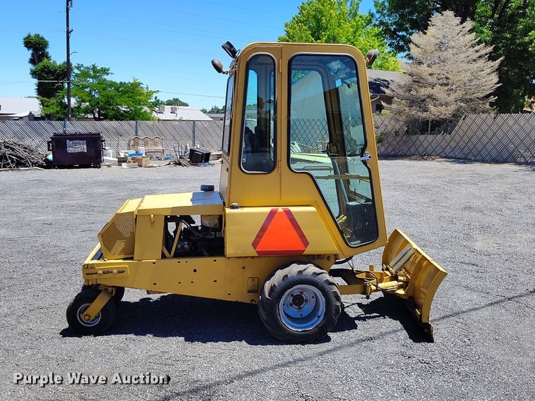 image for item ED0169 2000 Hustler 925008 lawn mower