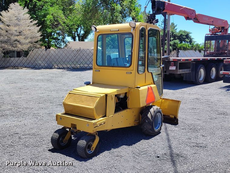 image for item ED0169 2000 Hustler 925008 lawn mower