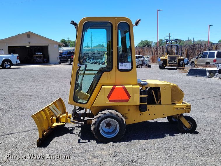 image for item ED0169 2000 Hustler 925008 lawn mower