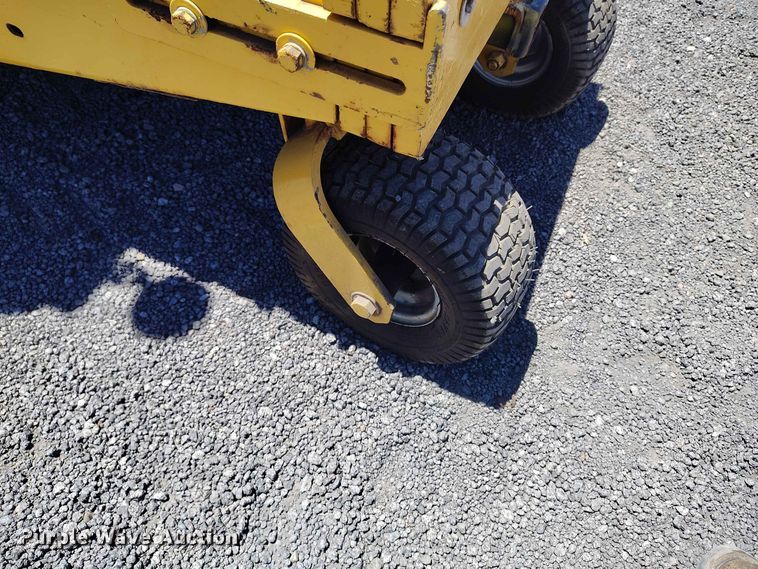 image for item ED0169 2000 Hustler 925008 lawn mower