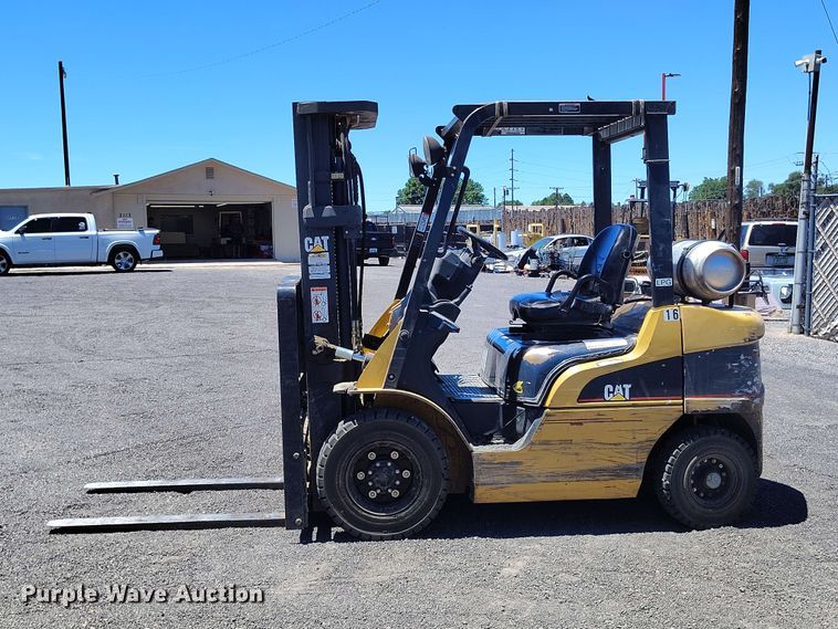 image for item ED0171 Caterpillar P5000 forklift