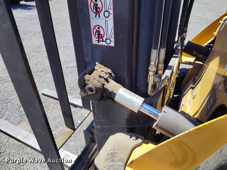 image for item ED0171 Caterpillar P5000 forklift