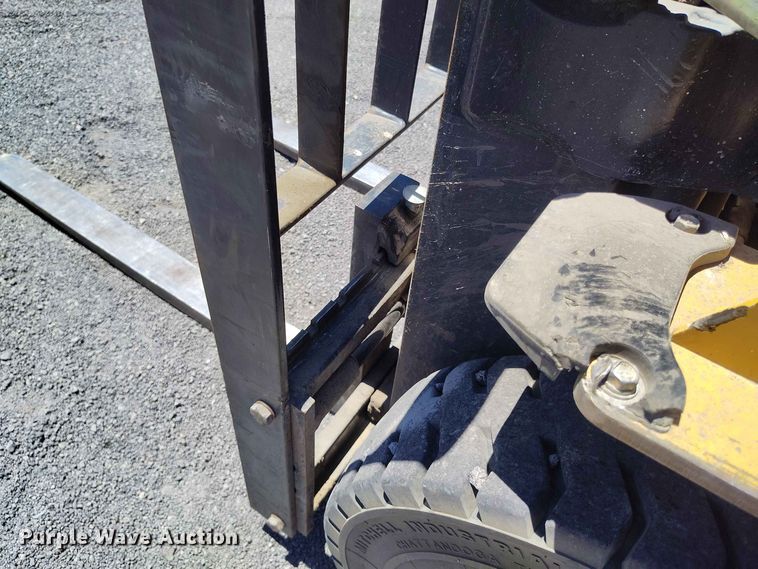 image for item ED0171 Caterpillar P5000 forklift