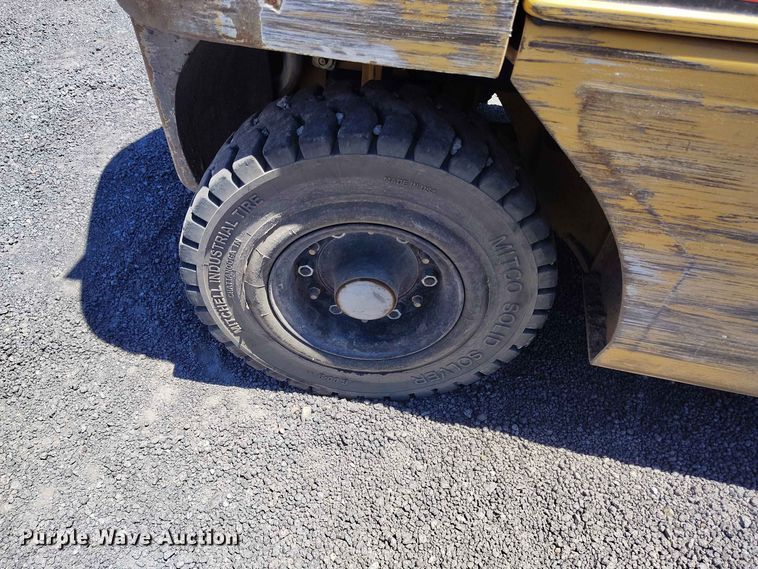 image for item ED0171 Caterpillar P5000 forklift