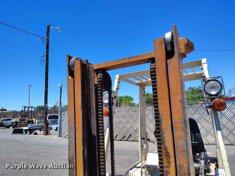 image for item ED0172 Nissan forklift
