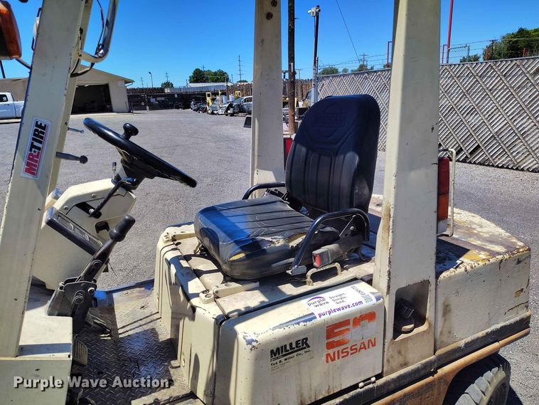 image for item ED0172 Nissan forklift