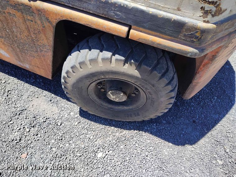 image for item ED0172 Nissan forklift