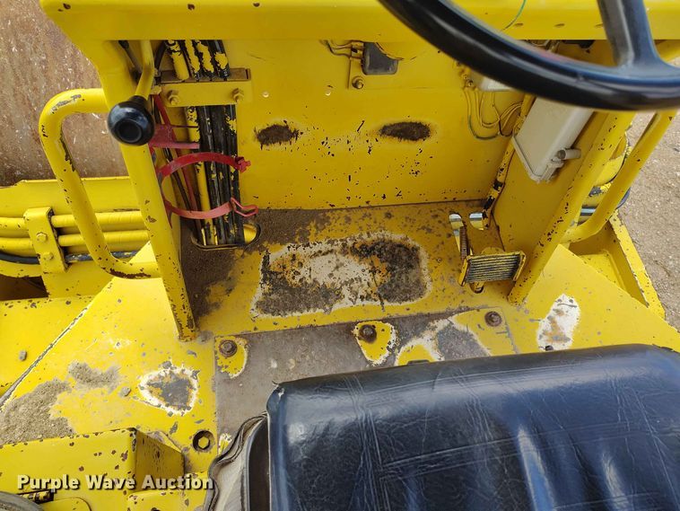 image for item ED0175 1995 Sakai SV70D single drum vibratory roller